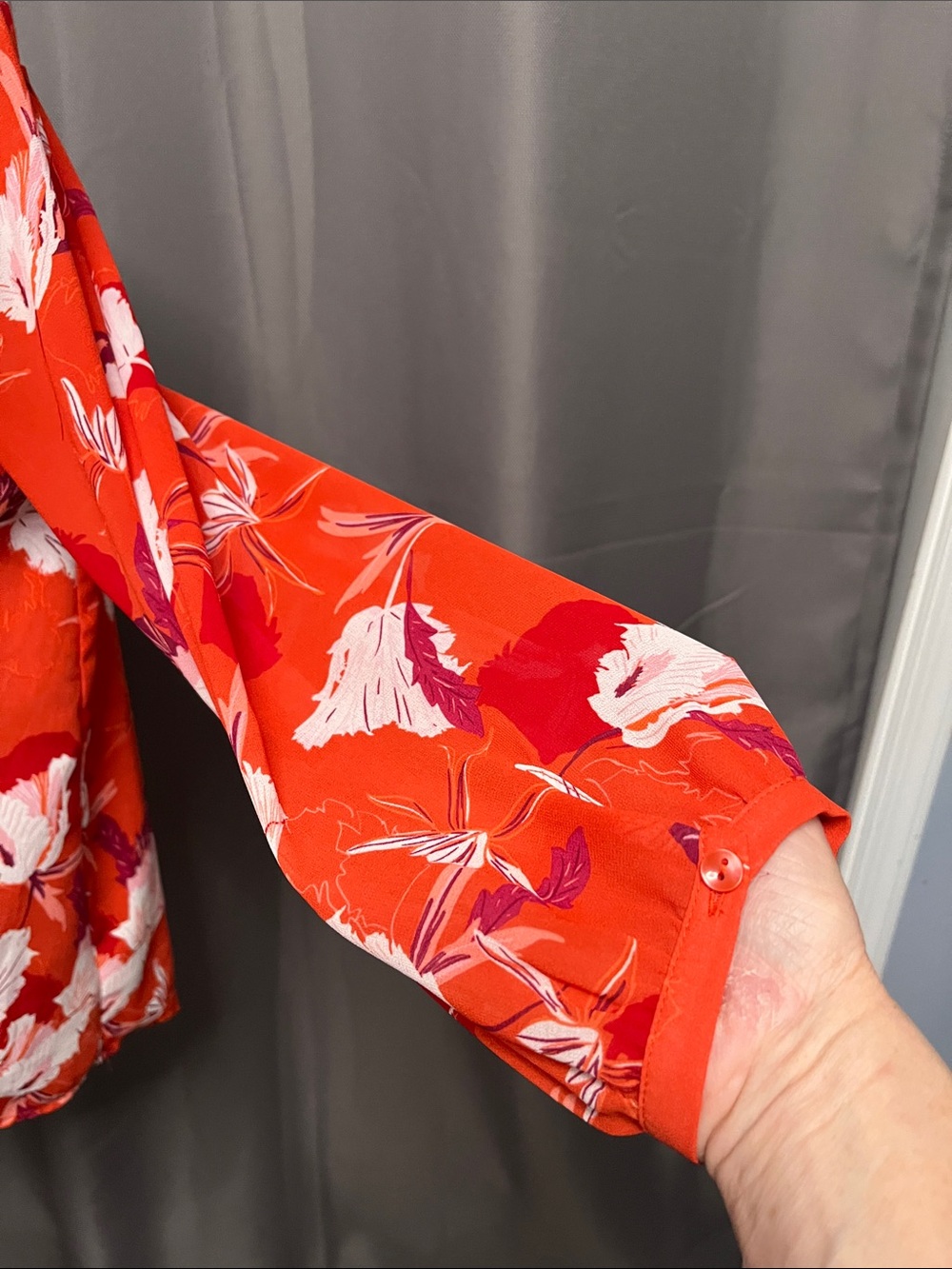 Vibrant Red Floral V-Neck Blouse - Picture 2 of 4